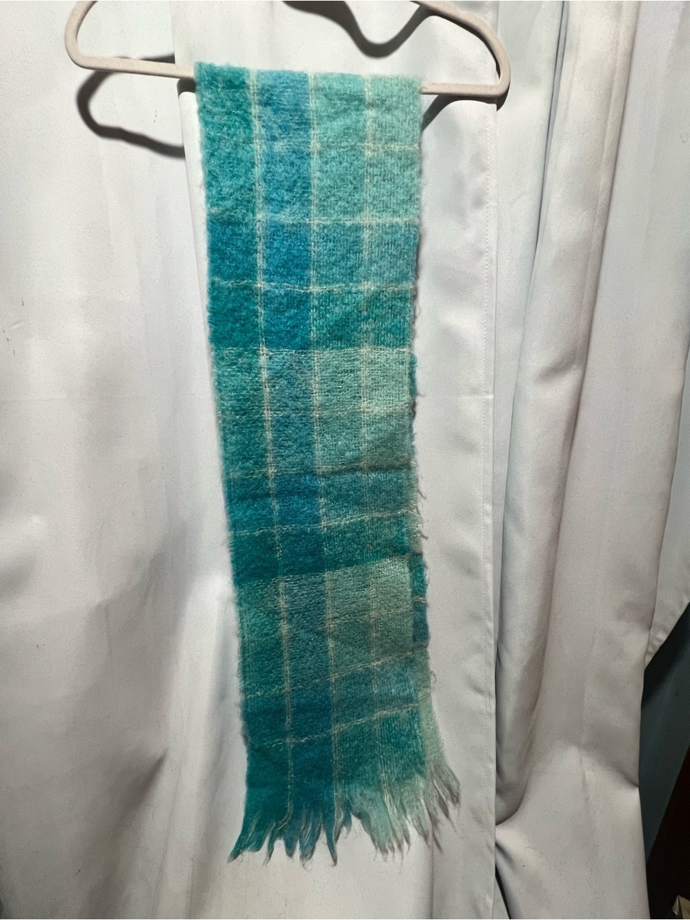 Vintage Made in Scotland 70% Mohair 30% Wool Plaid Fringe Scarf Turquoise Teal - Picture 4 of 6